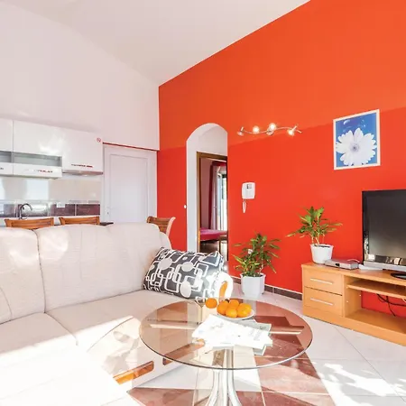 With Sea View 01 Apartment *