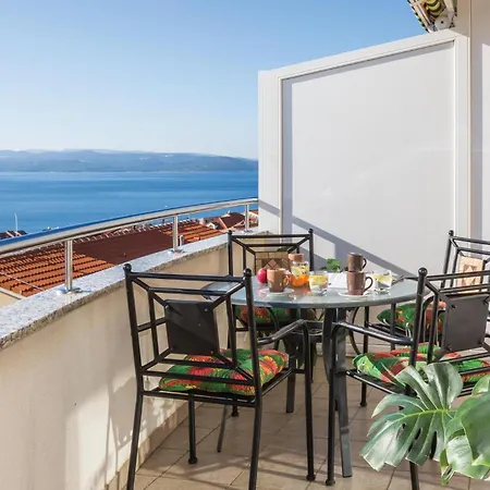 Apartment With Sea View 01 Makarska