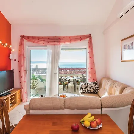 With Sea View 01 Apartment *